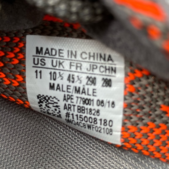 Yeezy 350 V2 beluga 1.0 - Picture 8 of 10